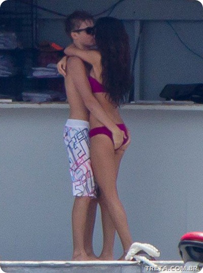 justinselena400