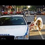 Classe m&eacute;dia sofre