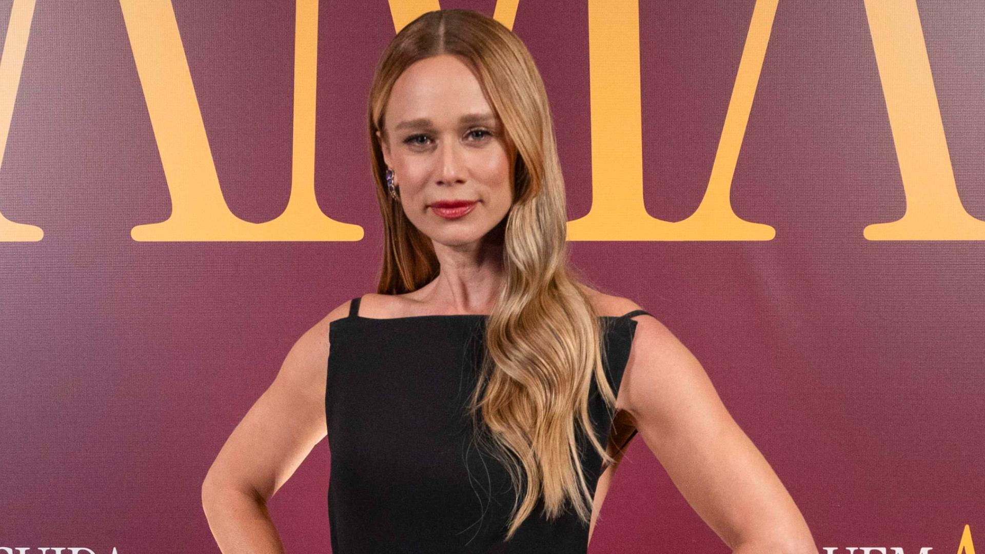 Mariana Ximenes abre o jogo sobre o namorado misterioso