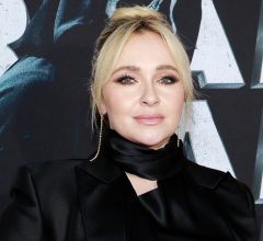 Hayden Panettiere expõe vencedor do Oscar que se exibiu em festa