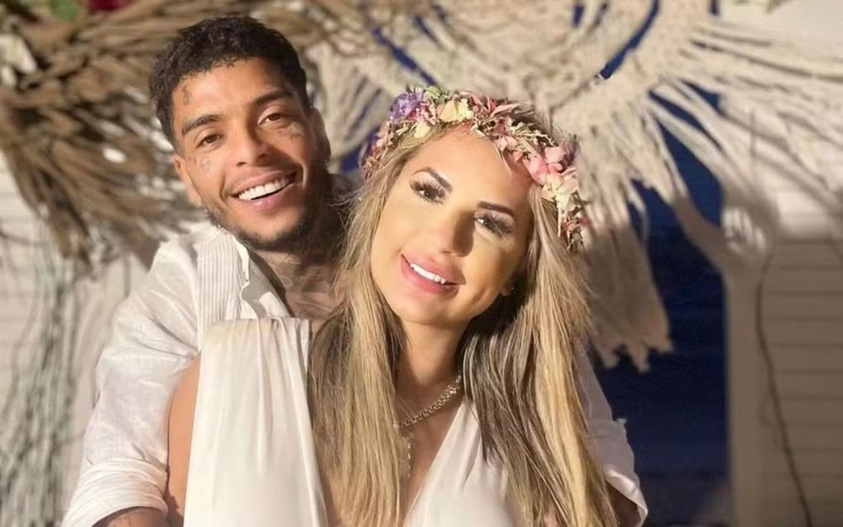 MC Kevin caiu da varanda em 2021 e Deolane virou viúva aos 26 anos