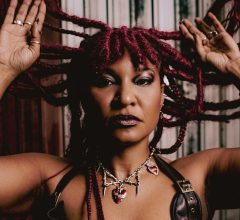 Larissa Luz lança 'Desmonte', álbum onde o tambor encontra a guitarra