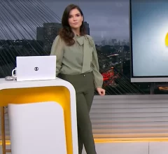 Sabina Simonato chora e se revolta ao vivo com morte de Dato de Oliveira