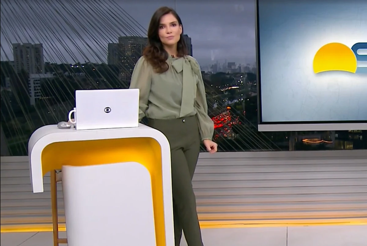 Sabina Simonato chora e se revolta ao vivo com morte de Dato de Oliveira