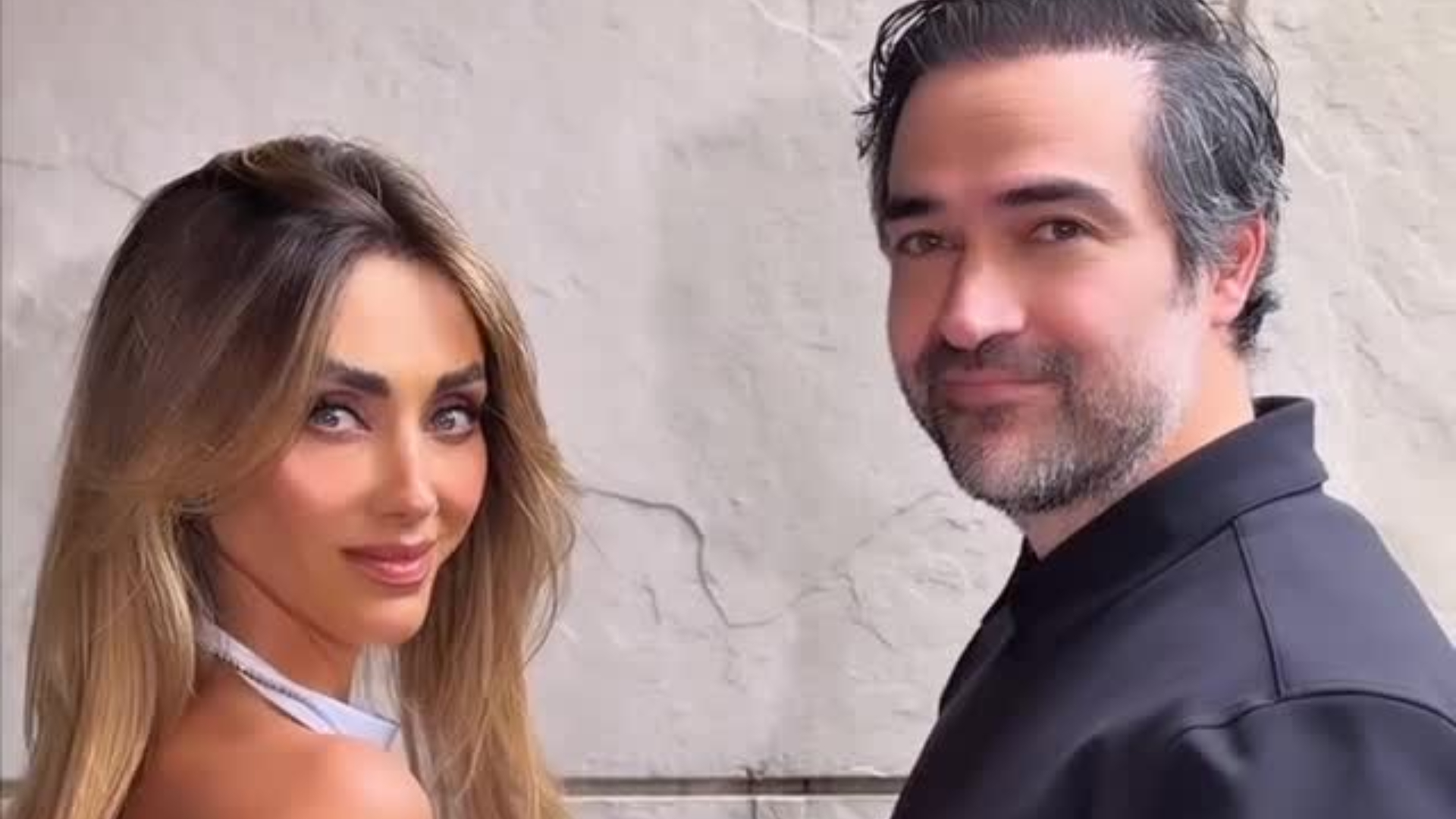 Anahí expõe mágoa com ausência de Alfonso Herrera no reencontro do RBD