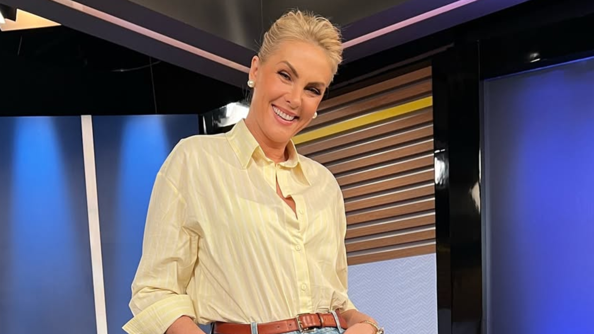 Ana Hickmann abre mansão em Itu e a internet já está medindo o tapete