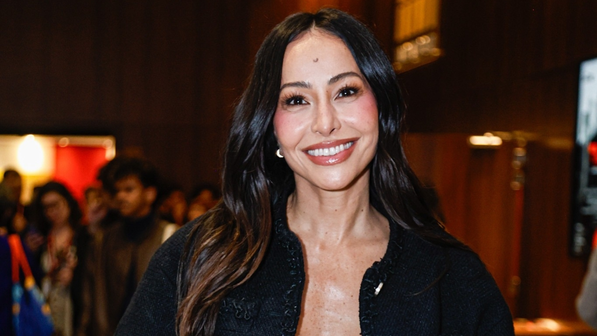 Sabrina Sato explica pressa no anúncio da gravidez: "Muita barriga"
