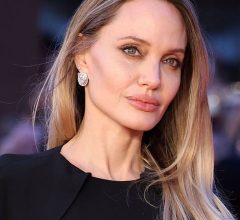 Angelina Jolie revela que ficou sem se envolver com ninguém desde 2016
