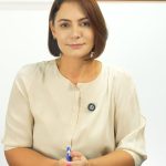 Michelle Bolsonaro tenta consertar briga com Flávio após resposta fria do enteado