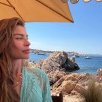 Grazi Massafera comemora 44 anos com álbum italiano que dói no coração alheio