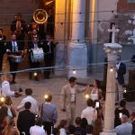 Dua Lipa casa com Callum Turner em Palermo e solta as fotos