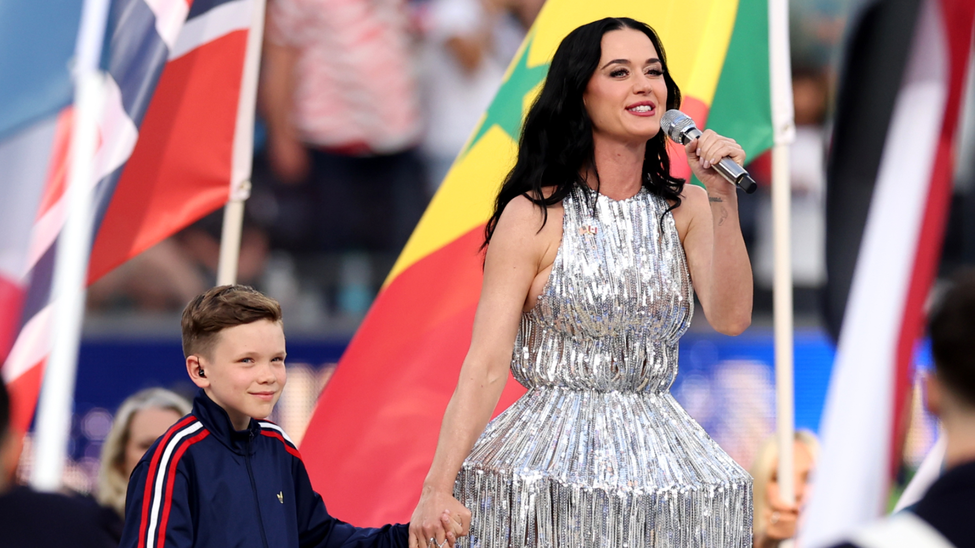 Katy Perry abre a Copa do Mundo 2026 com "Wonder" e o SoFi Stadium não suportou
