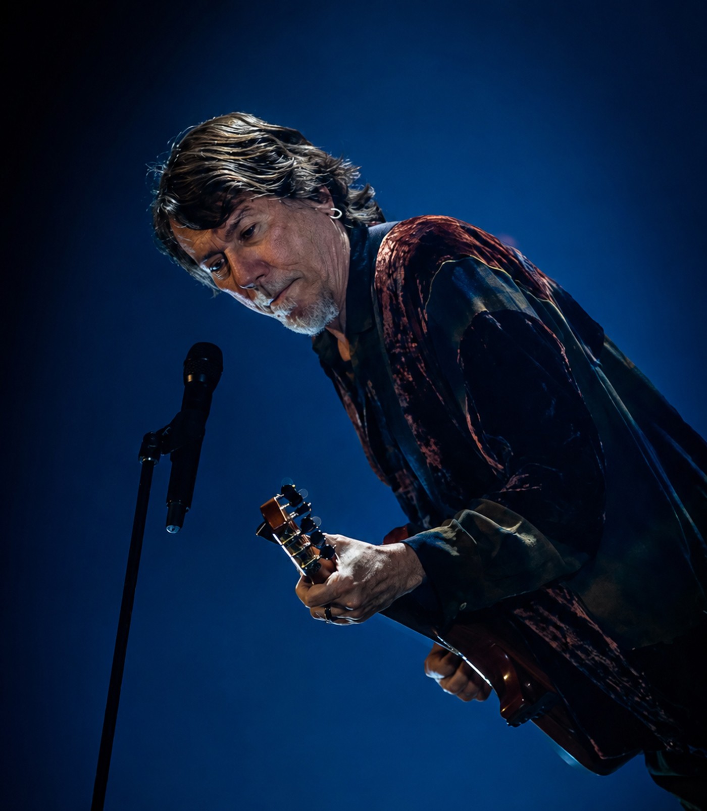 Lenine lota São Paulo com "Eita" e entrega 4,5 estrelas de show