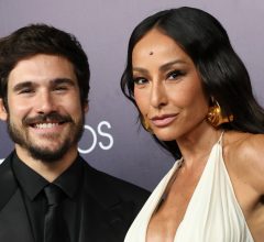 Nicolas Prattes confessa que admirava Sabrina Sato desde o "Pânico na TV"