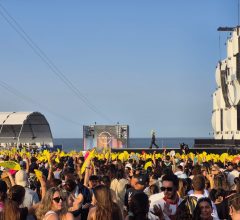 Pedro Sampaio distribui leques e chora em "Cavalinho" no Rock in Rio Lisboa