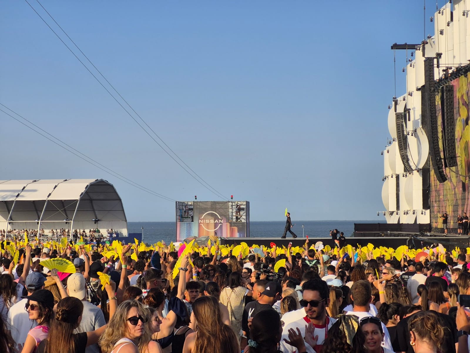 Pedro Sampaio distribui leques e chora em "Cavalinho" no Rock in Rio Lisboa