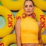 Deborah Secco no Fortal 2026: barriga de fora e elogios que não pararam