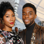 Irmãos de Chadwick Boseman processam viúva por herança seis anos após a morte do ator