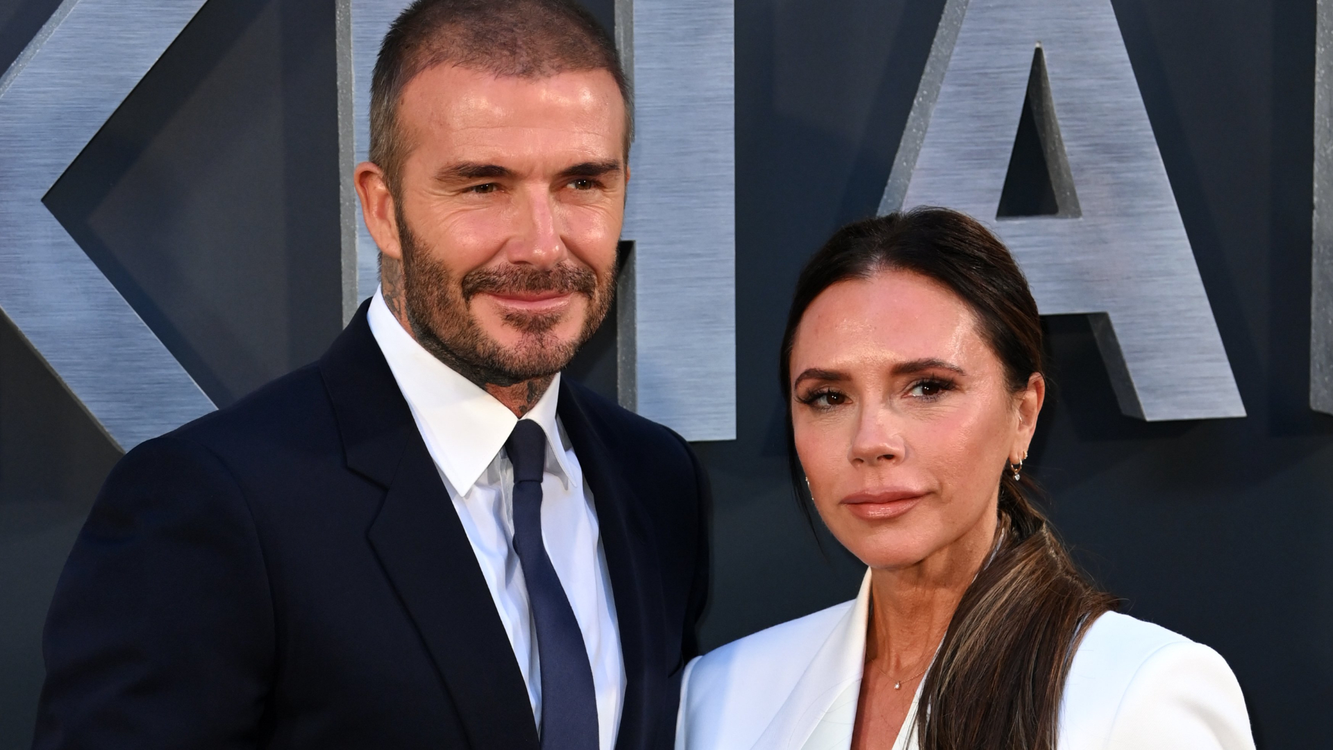 David Beckham defende Victoria após careta em jogo viralizar na Copa