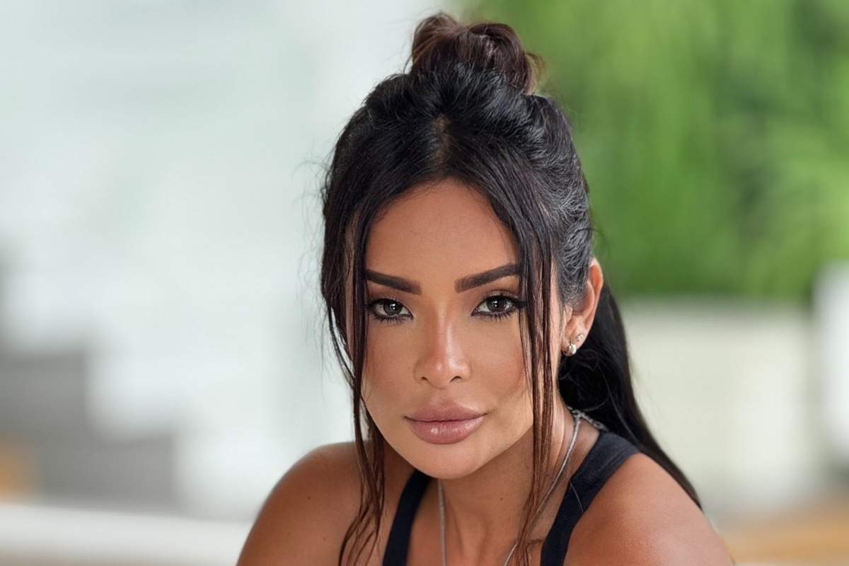 Carol Nakamura faz laser íntimo e quebra tabu que ninguém discute em voz alta