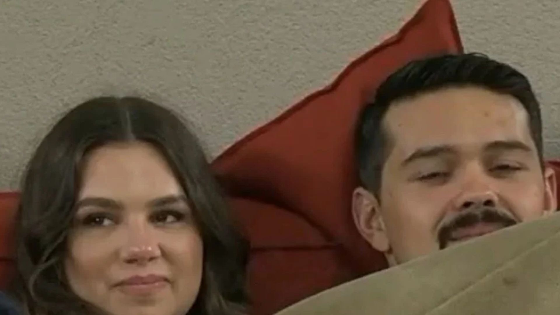 Finalistas de "Casa do Patrão" celebram fama imaginária enquanto o algoritmo segue em paz