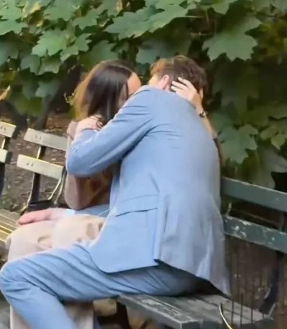 Advogado flagrado traindo esposa no Central Park tem vídeo com milhões de views
