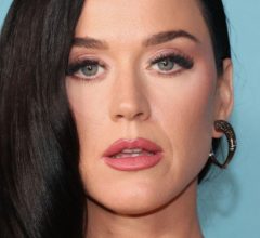 Katy Perry detona Casa Branca por usar "Firework" em vídeo militar