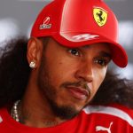 Lewis Hamilton confirma relação com Kim Kardashian em evento e fãs param tudo