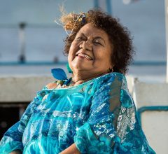 Dona Onete aos 87: "Ainda estou de pé" depois de recuar por saúde