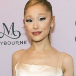 Sósia de Ariana Grande revela DM da cantora e o conselho que ninguém esperava Sósia de Ariana Grande revela DM da cantora e o conselho que ninguém esperava