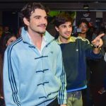 Jão lança álbum com clipe dirigido pelo namorado gravado no MASP