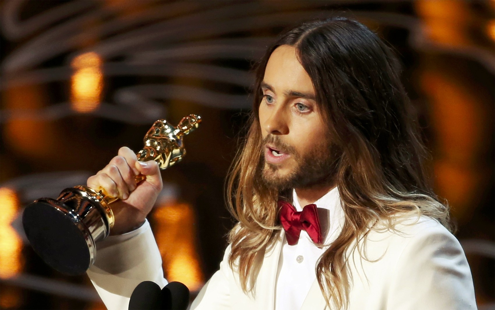 Jared Leto acusado de crimes sexuais por quatro mulheres; casos envolvem menores