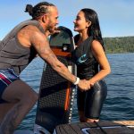 Lewis Hamilton confirma Kim Kardashian com foto de família e internet para tudo