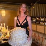 Marina Ruy Barbosa posta fotos do aniversário com reflexão que pegou todo mundo de surpresa
