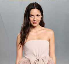 Olivia Rodrigo flagrada em NY com executivo misterioso e rumores de affair explodem