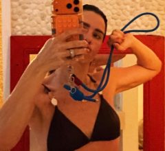 Carolina Dieckmann com barriga definida e trend de biquíni que parou o Instagram