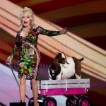 Dolly Parton morre aos 80 e deixa legado que vai além do country