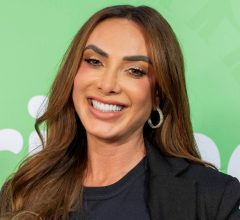 Nicole Bahls nega BBB 27 após web ligar saída de escola de samba
