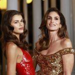 Kaia Gerber revela exorcismo na infância ordenado por Cindy Crawford