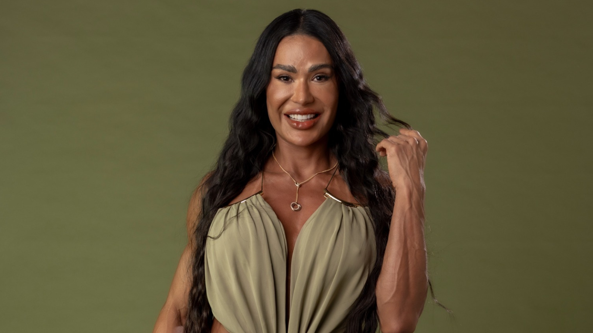 Gracyanne mostra joelho inchado após primeiros ensaios da Dança dos Famosos