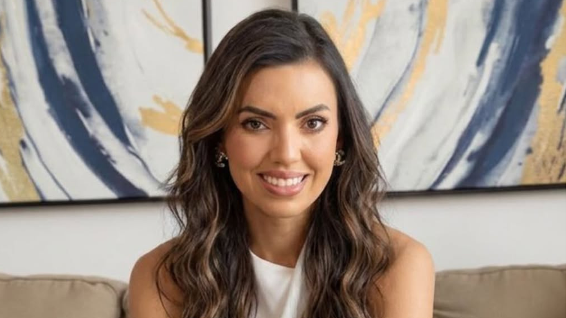 Influencer brasileira internada na UTI após acidente de moto em Bali
