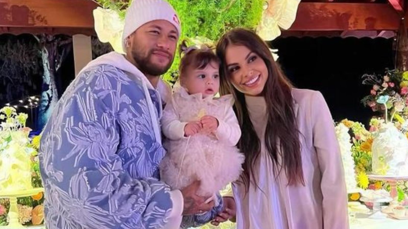 Amanda Kimberlly detona internauta que questionou roupa de R$50 de Helena