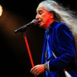 Maria Bethânia estreia "Luz e clarão" no Festival de Inverno da Bahia