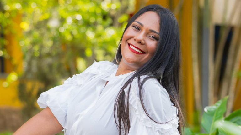 Chaiany do BBB 26 mostra resultado de megahair e preenchimento: "Nunca me amei tanto"