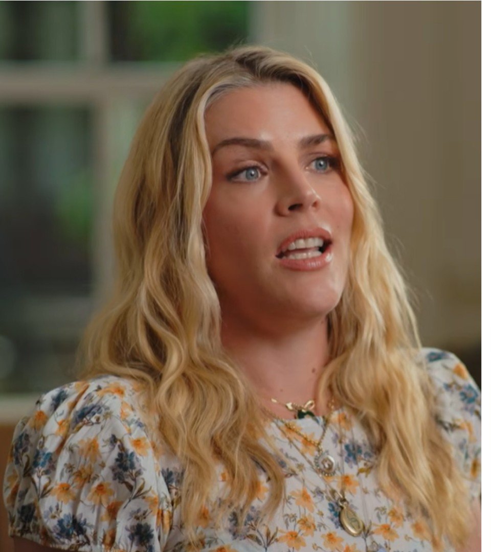 Busy Philipps revela tumor no cérebro e duas cirurgias: "grata por estar viva"