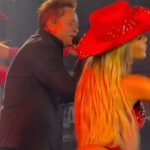 Bailarina de Leonardo viraliza por figurino ousado e fas comparam com Poliana Rocha