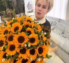Ana Maria Braga recebe buquê gigante do marido e o tamanho fala tudo