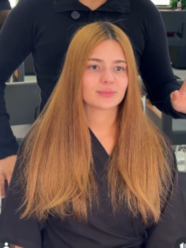 Viih Tube vai ao altar ruiva depois de mudar o cabelo dois dias antes