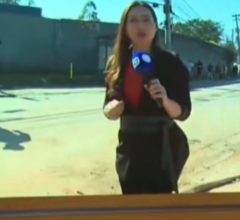 Repórter da Record cai em bueiro ao vivo e apresentador vai ao desespero