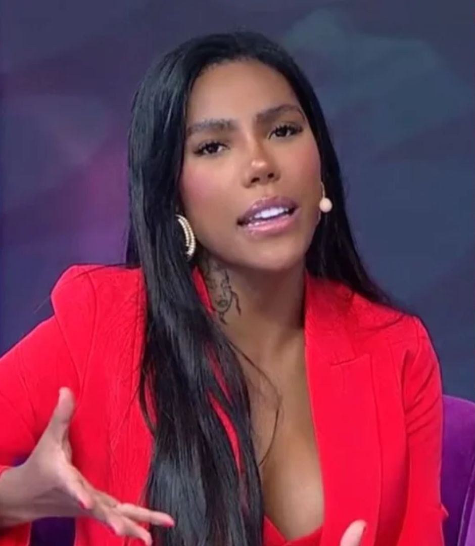 Carol Lekker recebe advertência do SBT após zoar Eliana no "Fofocalizando"